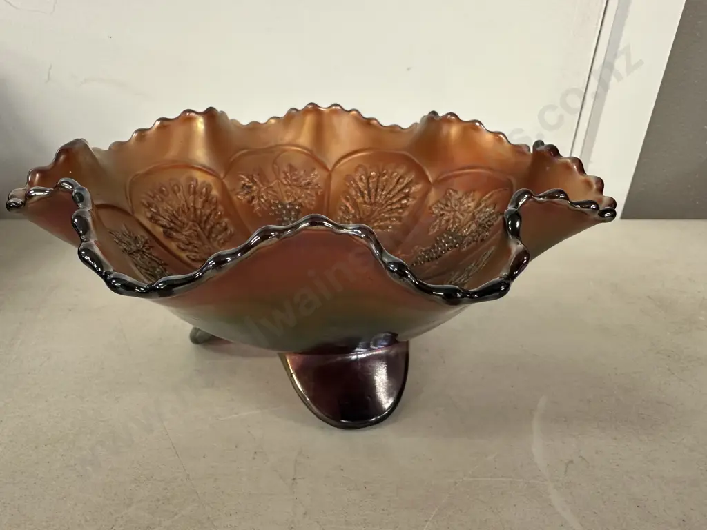 Vintage Carnival Footed Glass Bowl H19, Dia20cm. Image 1++